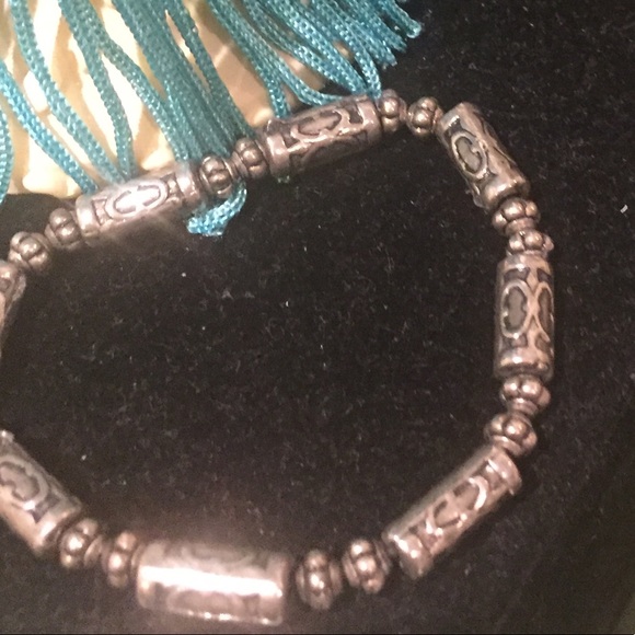 🎁FREE with any purchase silver beaded bracelet - Picture 2 of 4